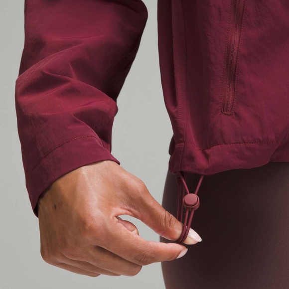 Lululemon Always Effortless Jacket Wine Berry - Size 4 - Picture 4 of 5